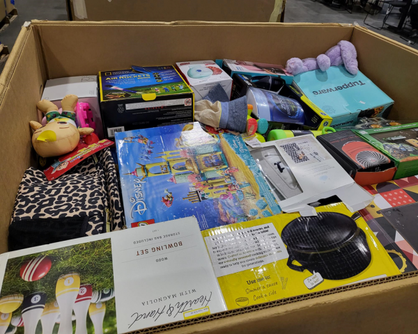Used Large Toys on Pallets - Image 4